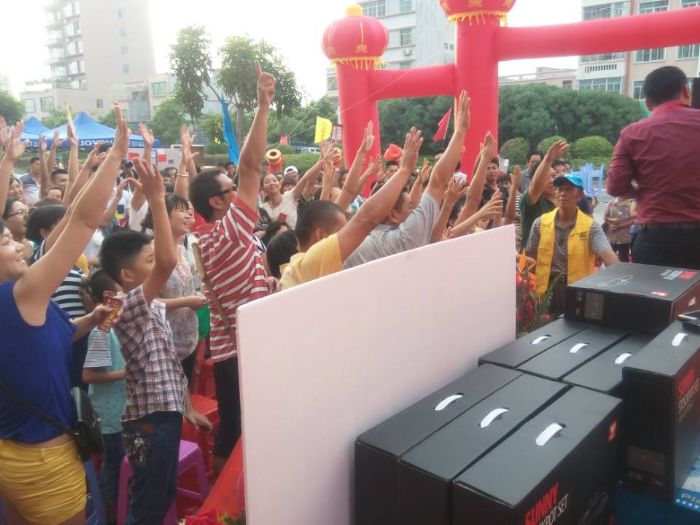 汕头香蕉APP直播陶瓷砖香蕉APP视频污版在线旗舰店开业现场