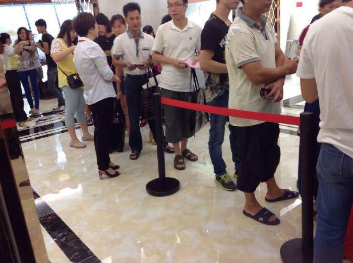 汕头香蕉APP直播陶瓷砖香蕉APP视频污版在线旗舰店开业现场