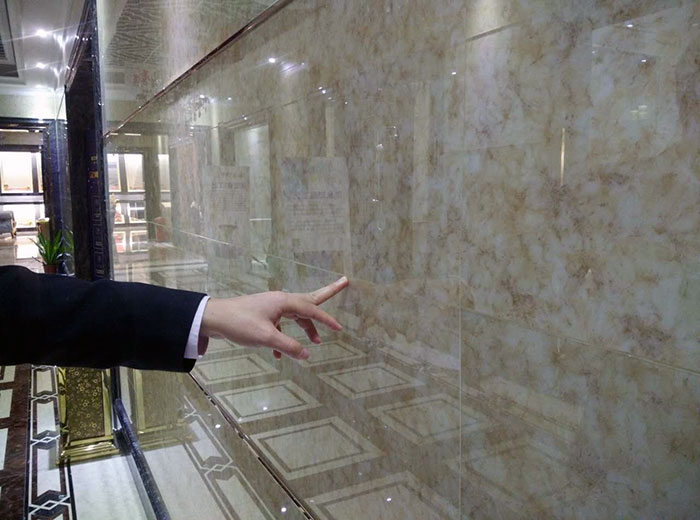 香蕉APP直播陶微晶石铺贴墙面留缝