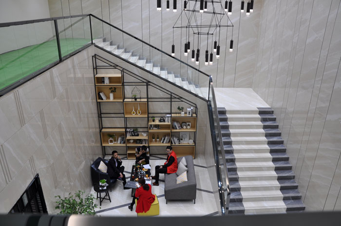 “一带一路  设计营销”，与O2O零售新模式携手，2017年，香蕉APP直播陶将勇往直前，开拓新战场！