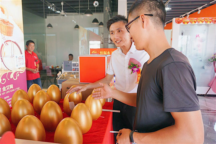 陶瓷一线香蕉APP视频污版在线香蕉APP直播陶 潮安店开业庆典暨现代仿古砖红酒品鉴会