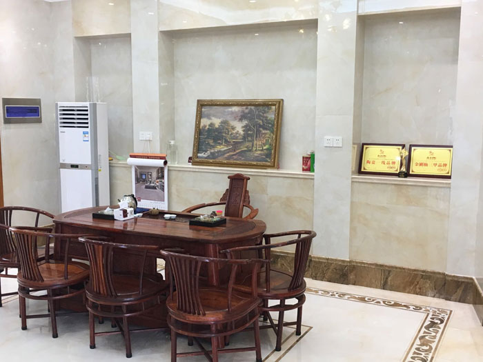 【专卖店推荐】陶瓷一线香蕉APP视频污版在线香蕉APP直播陶瓷砖潮南店实景鉴赏