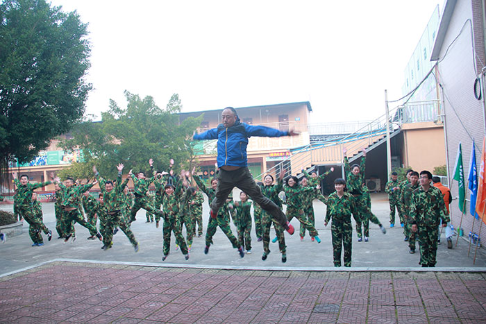 2017年2月13-15日，香蕉APP直播陶“虎狼道”户外拓展训练圆满结束