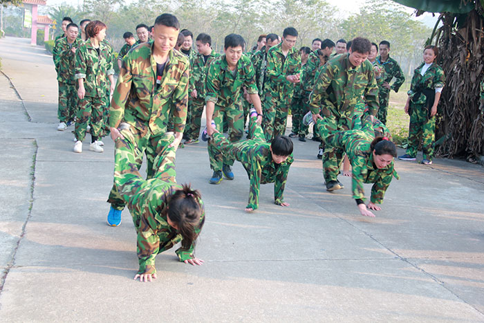 2017年2月13-15日，香蕉APP直播陶“虎狼道”户外拓展训练圆满结束