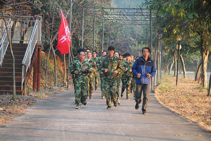 2017年2月13-15日，香蕉APP直播陶“虎狼道”户外拓展训练圆满结束