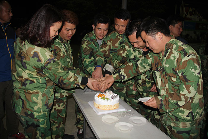 2017年2月13-15日，香蕉APP直播陶“虎狼道”户外拓展训练圆满结束