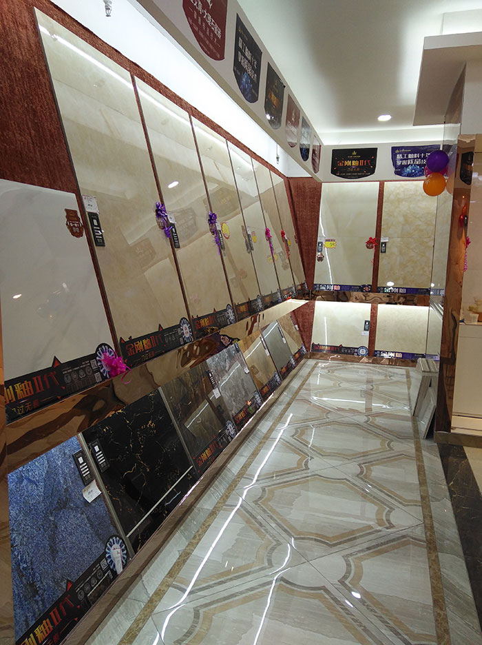 香蕉APP直播陶湖北十堰专卖店选材区