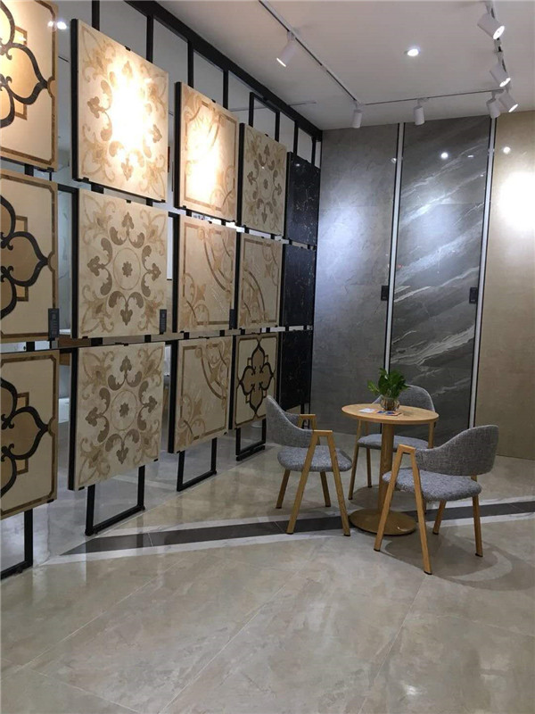 香蕉APP直播陶惠东横排青春馆