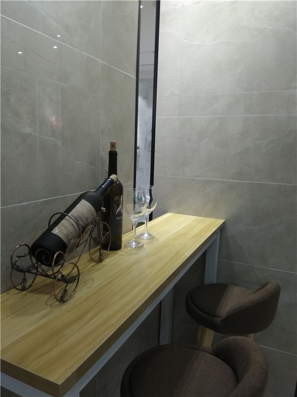 香蕉APP直播陶惠东横排青春馆